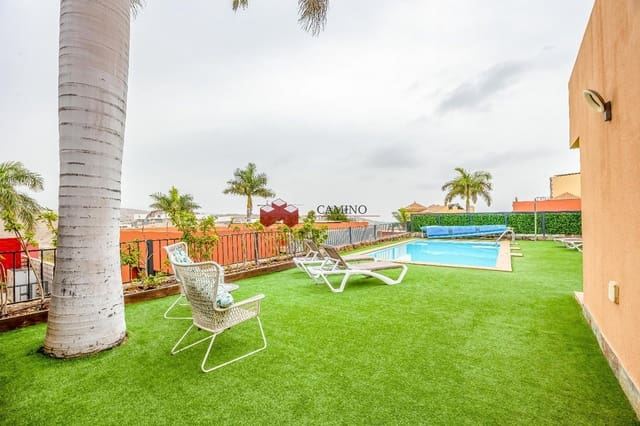 Chalet de 2 habitaciones en Salobre Golf, San Bartolomé de Tirajana en venta con piscina - 850.000 € (Ref: 10062811)