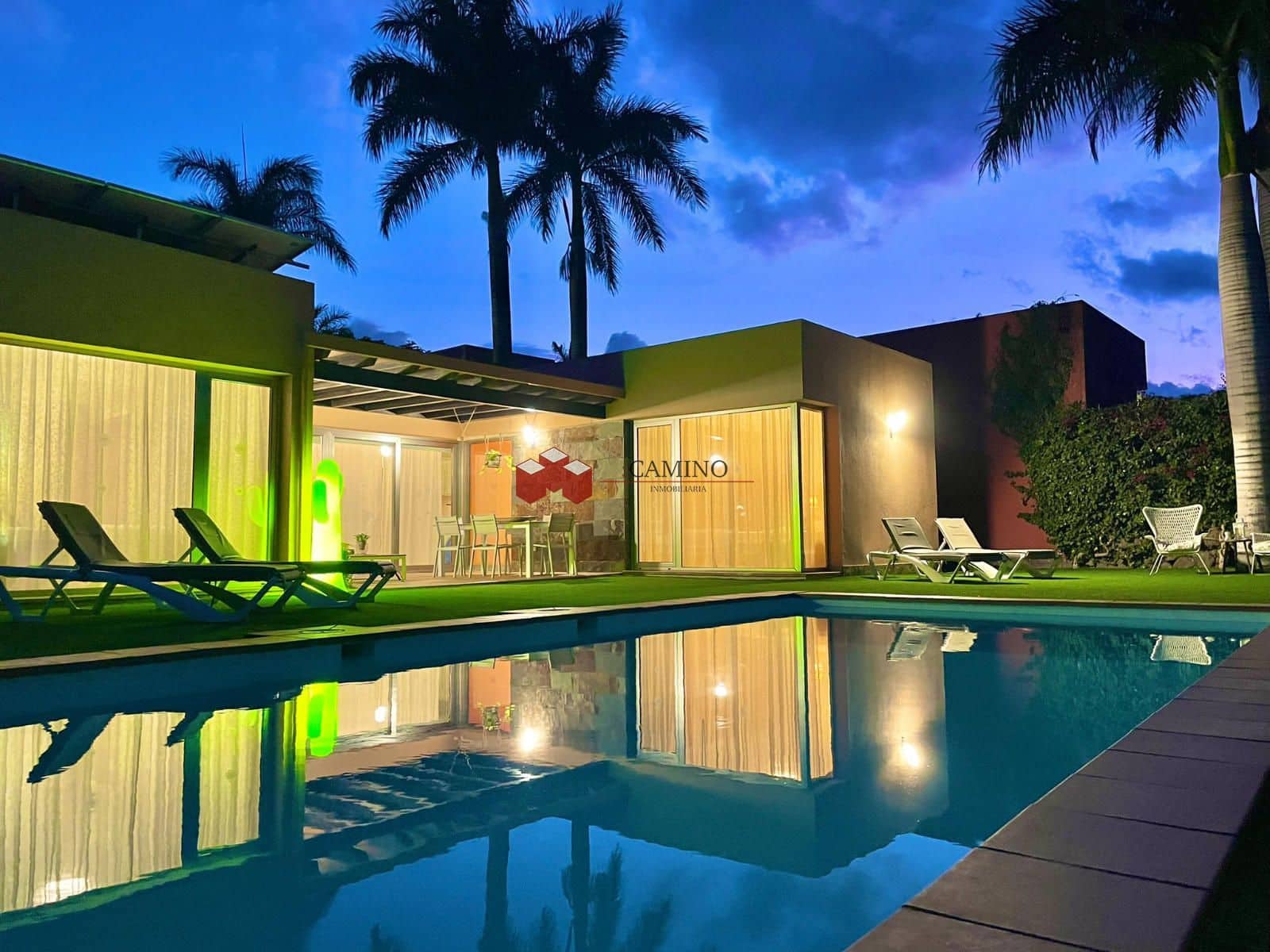 Chalet de 2 habitaciones en Salobre Golf en venta con piscina - 850.000 € (Ref: 10062811)