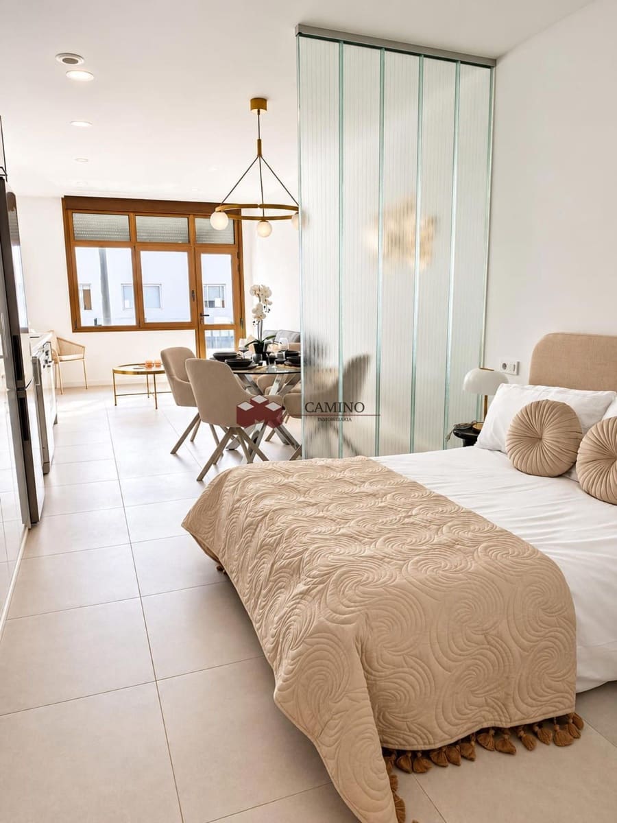 Leilighet til salgs i Las Palmas de Gran Canaria - € 225 000 (Ref: 10180997)