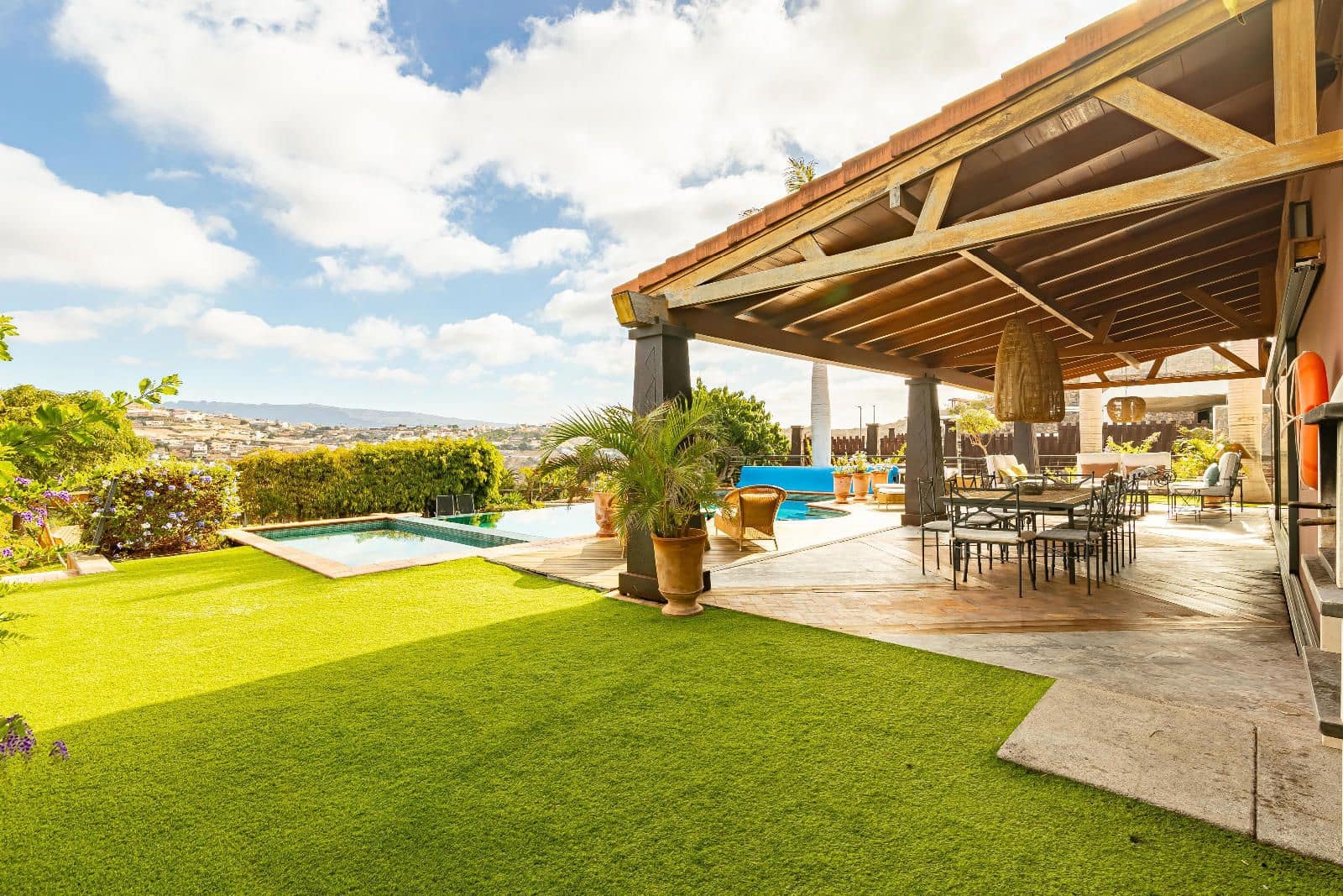 3 quarto Moradia para venda em Salobre Golf com piscina garagem - 2 500 000 € (Ref: 7001917)