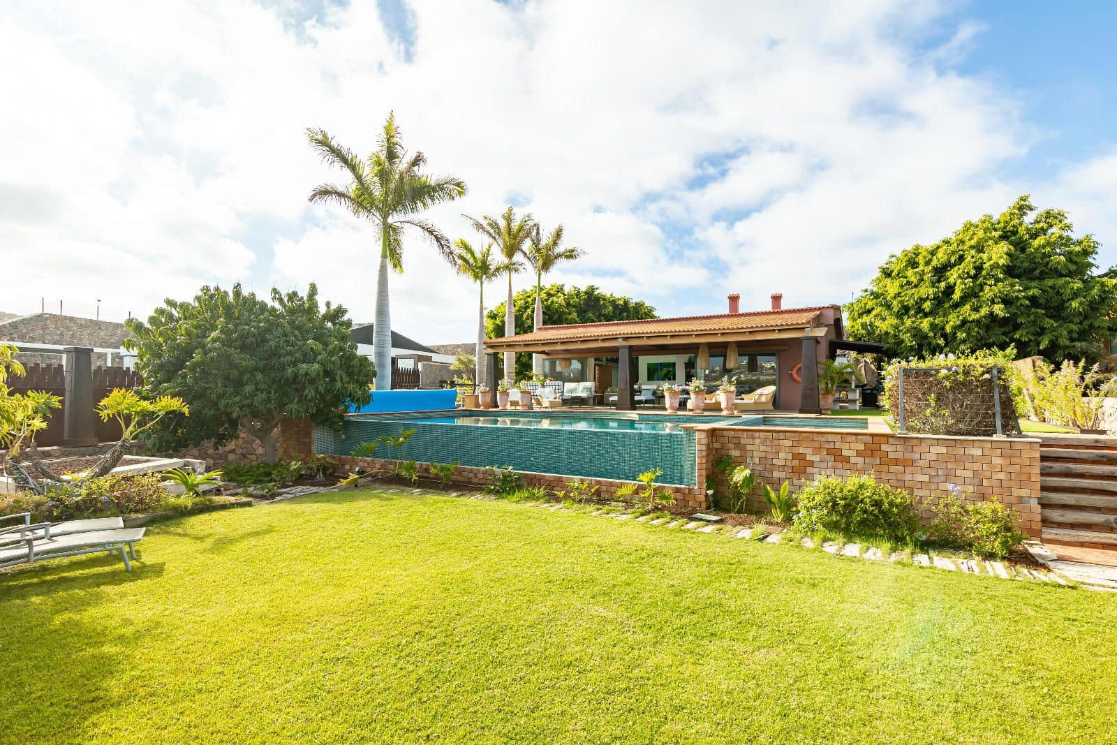 3 quarto Moradia para venda em Salobre Golf com piscina garagem - 2 500 000 € (Ref: 7001917)