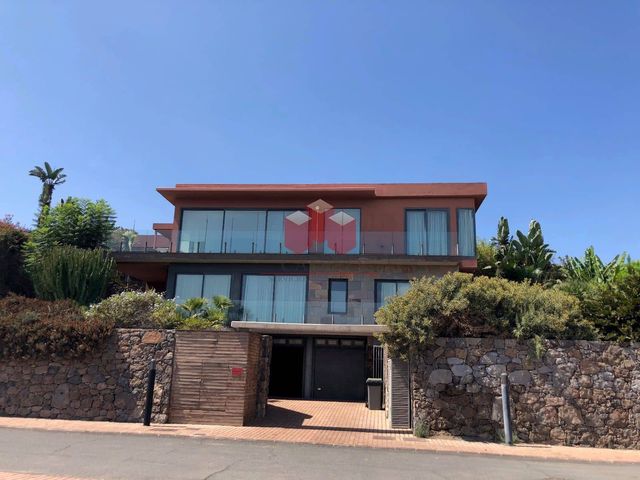 4 Zimmer Villa zu verkaufen in Salobre Golf, San Bartolomé de Tirajana mit Pool Garage - 1.735.000 € (Ref: 7382376)