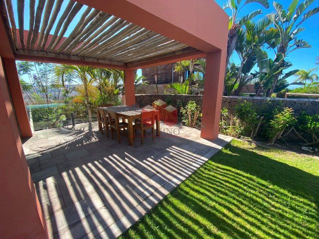 4 Zimmer Villa zu verkaufen in Salobre Golf, San Bartolomé de Tirajana mit Pool Garage - 1.735.000 € (Ref: 7382376)