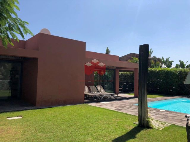 4 Zimmer Villa zu verkaufen in Salobre Golf, San Bartolomé de Tirajana mit Pool Garage - 1.735.000 € (Ref: 7382376)