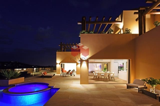5 quarto Moradia para venda em Salobre Golf, San Bartolomé de Tirajana com piscina garagem - 2 300 000 € (Ref: 7409566)