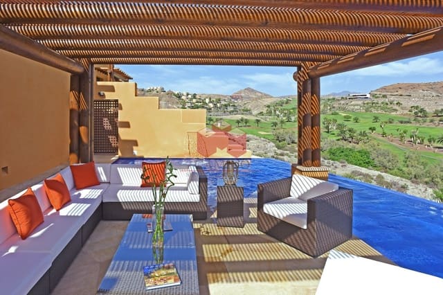 5 quarto Moradia para venda em Salobre Golf, San Bartolomé de Tirajana com piscina garagem - 2 300 000 € (Ref: 7409566)