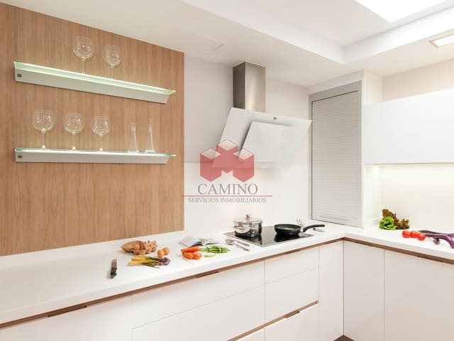 3 quarto Moradia para venda em Salobre Golf, San Bartolomé de Tirajana com piscina garagem - 1 650 000 € (Ref: 7409571)