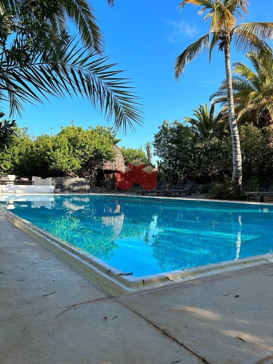 9 quarto Moradia para venda em Monte Leon com piscina - 8 500 000 € (Ref: 7575869)