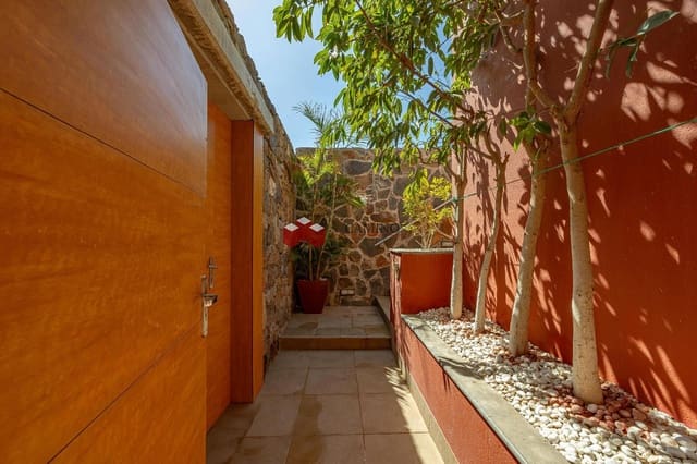 5 sovrum Villa till salu i Salobre Golf, San Bartolomé de Tirajana med pool garage - 1 665 000 € (Ref: 7689693)