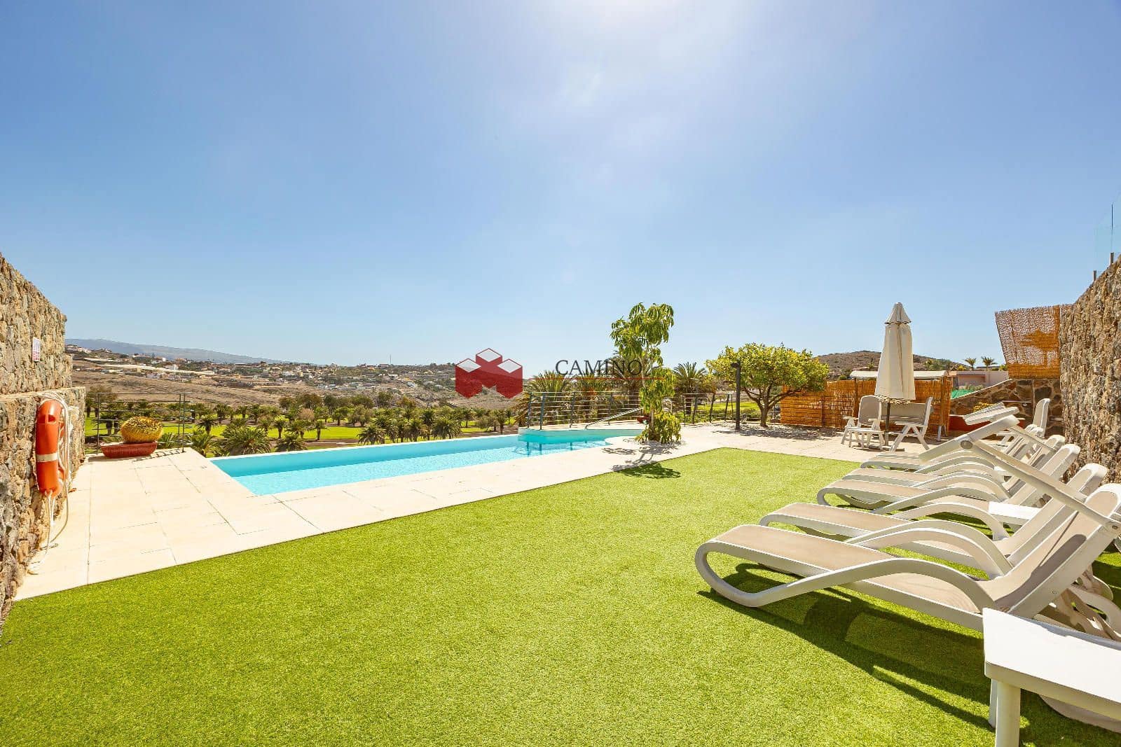 5 sovrum Villa till salu i Salobre Golf med pool garage - 1 665 000 € (Ref: 7689693)