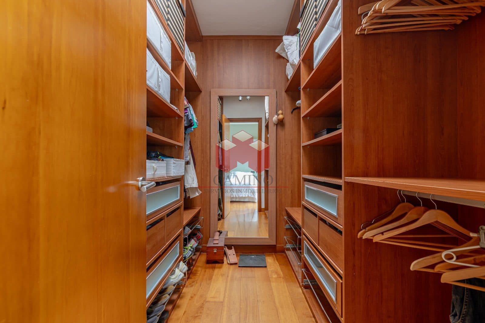 3 soveværelse Villa til salg i Salobre Golf med swimmingpool garage - € 1.495.000 (Ref: 8004702)