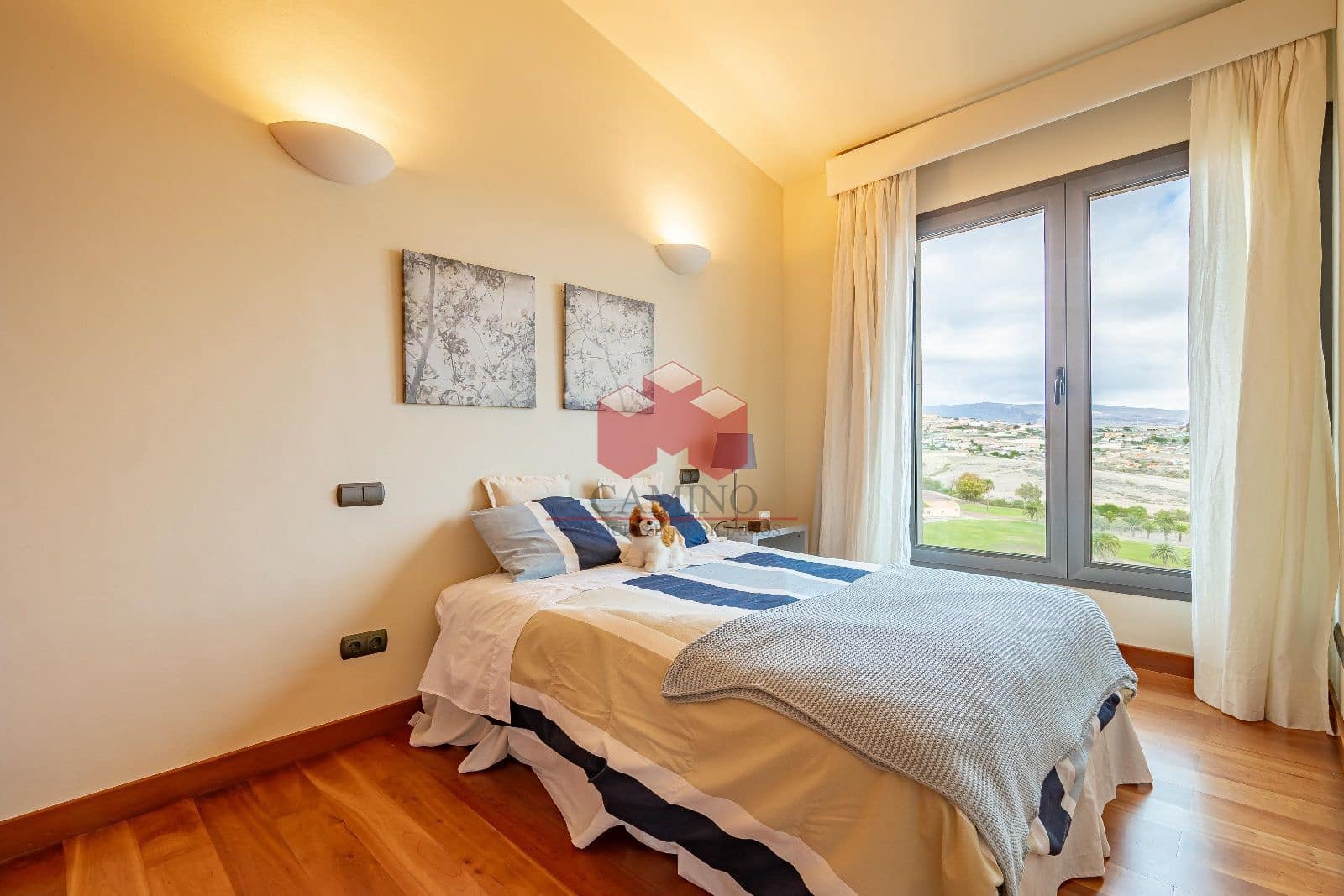 3 soveværelse Villa til salg i Salobre Golf med swimmingpool garage - € 1.495.000 (Ref: 8004702)