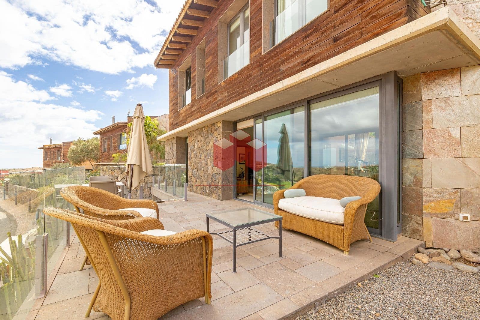 3 soveværelse Villa til salg i Salobre Golf med swimmingpool garage - € 1.495.000 (Ref: 8004702)