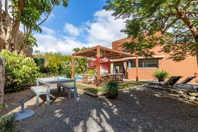 3 soveværelse Villa til salg i Salobre Golf, San Bartolomé de Tirajana med swimmingpool garage - € 1.495.000 (Ref: 8004702)