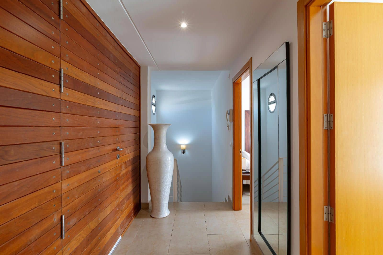 3 slaapkamer Villa te koop in San Bartolome de Tirajana met zwembad garage - € 739.000 (Ref: 8580833)