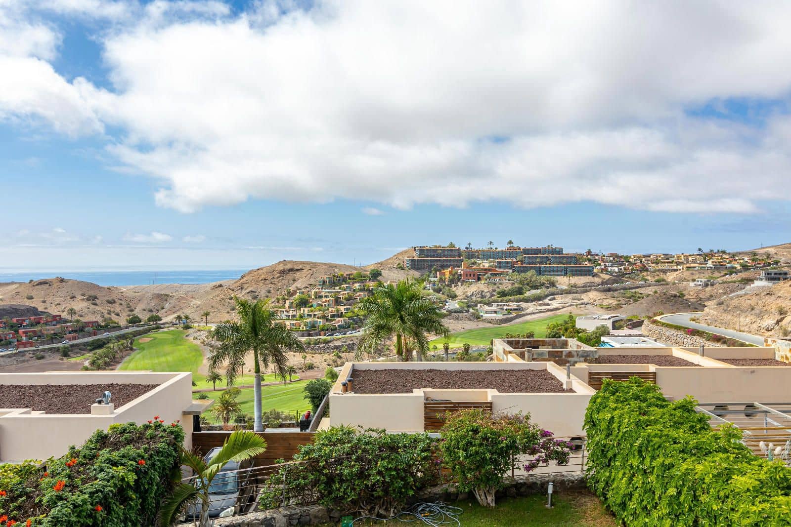 3 slaapkamer Villa te koop in San Bartolome de Tirajana met zwembad garage - € 739.000 (Ref: 8580833)