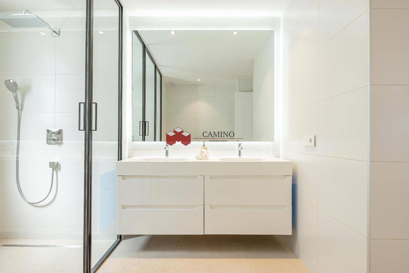 3 soveværelse Villa til salg i Las Palmas de Gran Canaria med garage - € 998.000 (Ref: 8594196)