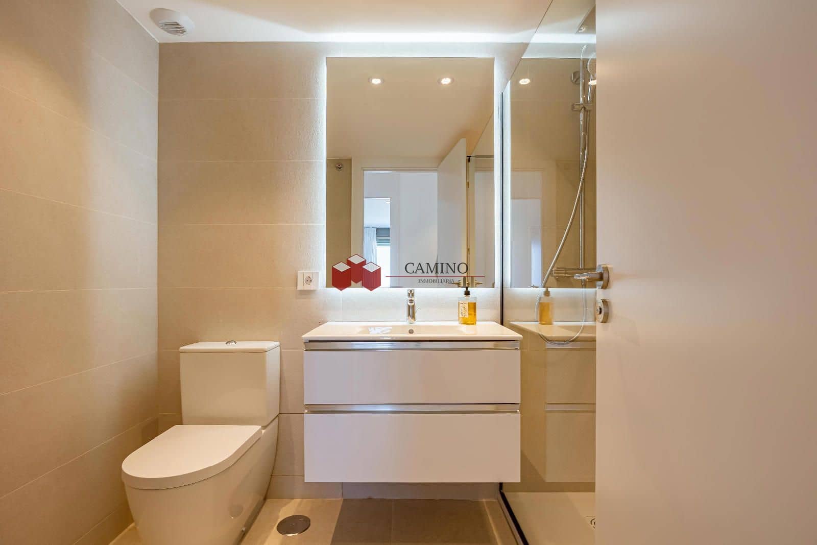 3 soveværelse Villa til salg i Las Palmas de Gran Canaria med garage - € 998.000 (Ref: 8594196)