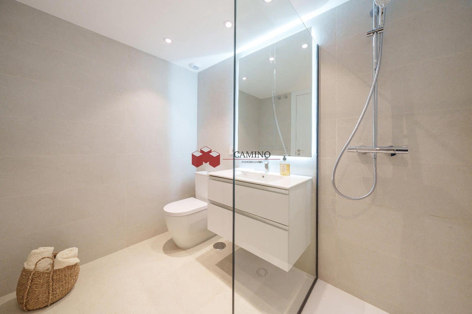 3 soverom Villa til salgs i Las Palmas de Gran Canaria med svømmebasseng garasje - € 1 495 000 (Ref: 8594196)