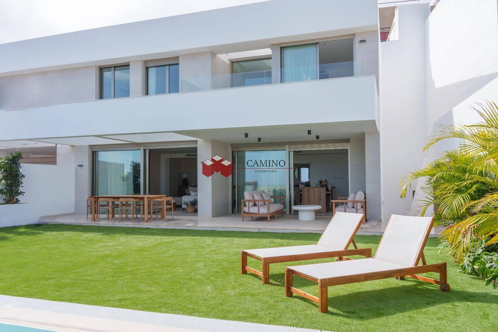 3 soverom Villa til salgs i Las Palmas de Gran Canaria med svømmebasseng garasje - € 1 495 000 (Ref: 8594196)