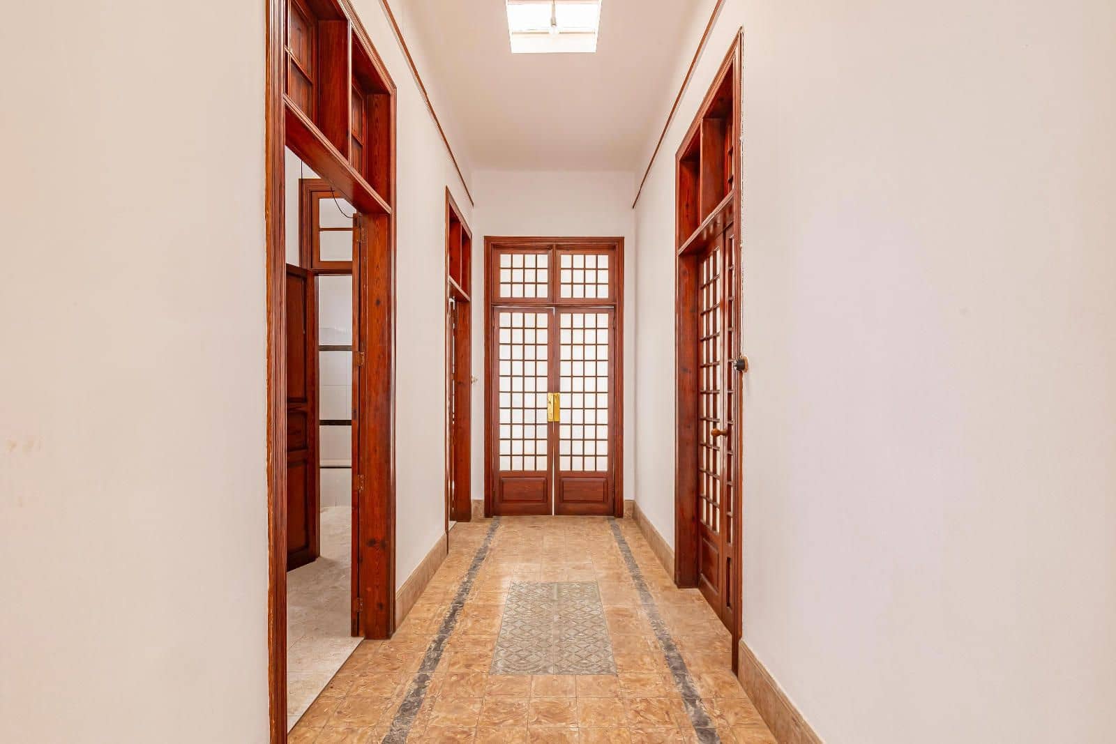 14 soverom Villa til salgs i Las Palmas de Gran Canaria med garasje - € 1 080 000 (Ref: 8609300)