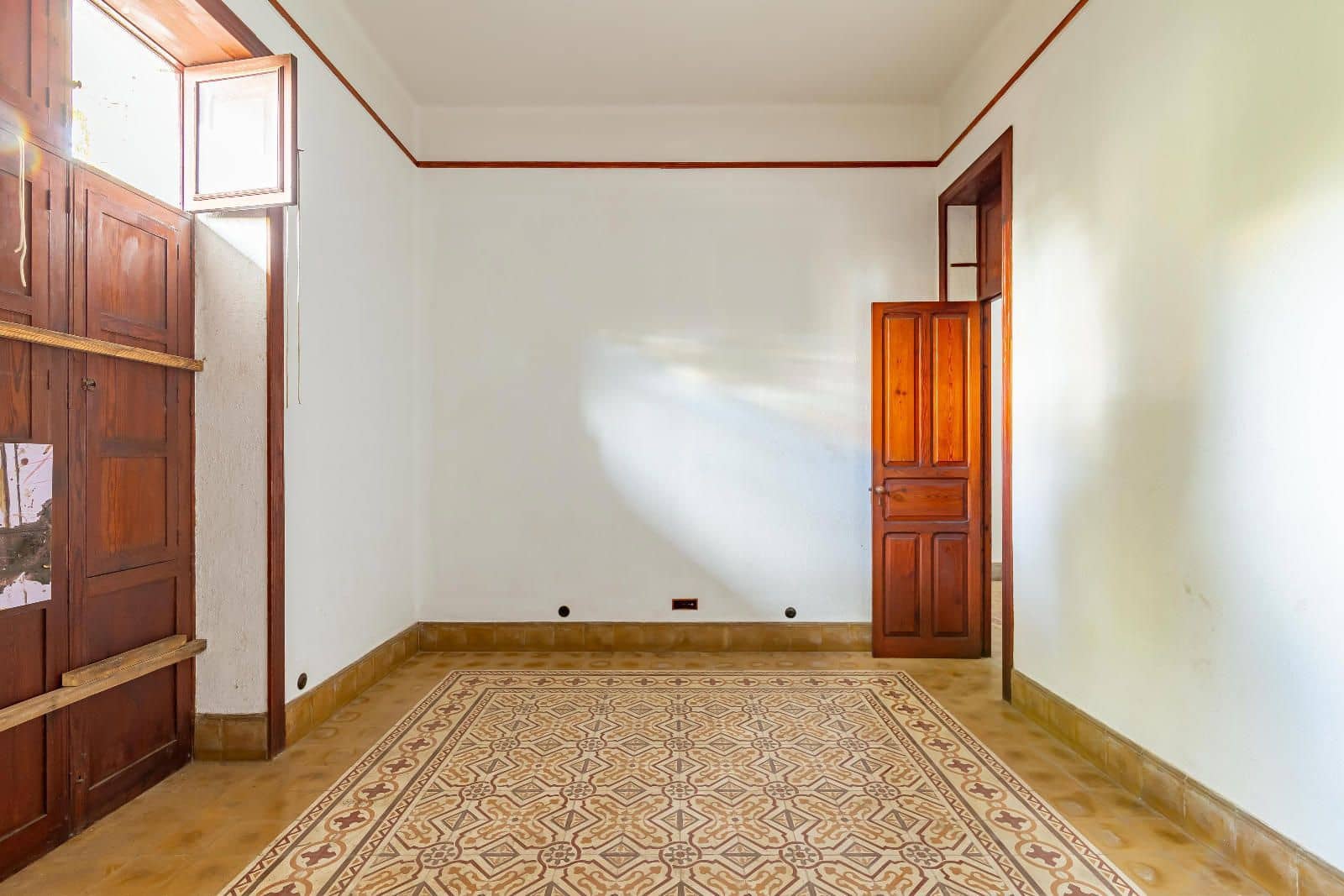 14 soverom Villa til salgs i Las Palmas de Gran Canaria med garasje - € 1 080 000 (Ref: 8609300)