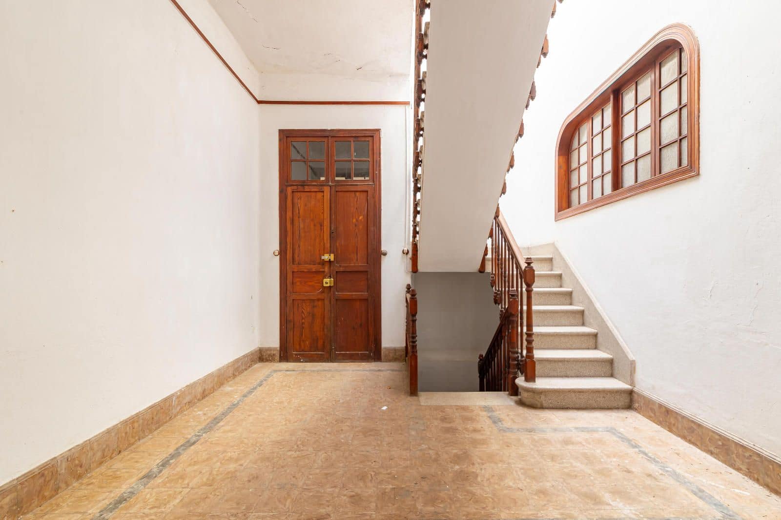 14 soverom Villa til salgs i Las Palmas de Gran Canaria med garasje - € 1 080 000 (Ref: 8609300)