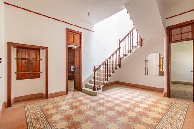 14 soveværelse Villa til salg i Las Palmas de Gran Canaria med garage - € 1.080.000 (Ref: 8609300)