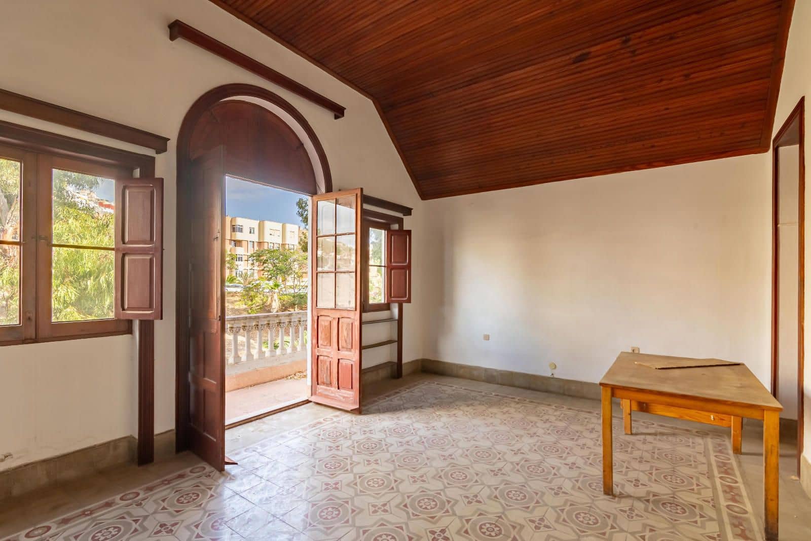 14 soverom Villa til salgs i Las Palmas de Gran Canaria med garasje - € 1 080 000 (Ref: 8609300)