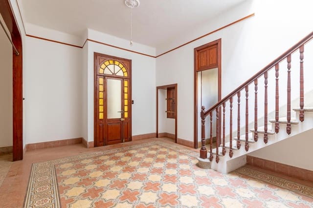 14 soveværelse Villa til salg i Las Palmas de Gran Canaria med garage - € 1.080.000 (Ref: 8609300)