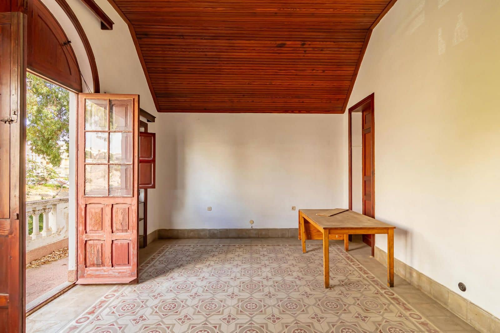 14 soverom Villa til salgs i Las Palmas de Gran Canaria med garasje - € 1 080 000 (Ref: 8609300)