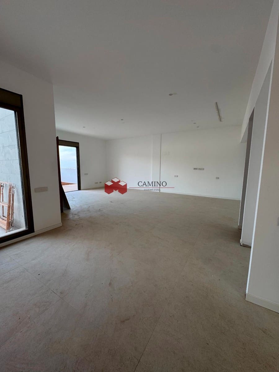 3 slaapkamer Villa te koop in Las Palmas de Gran Canaria met garage - € 1.080.000 (Ref: 8804064)