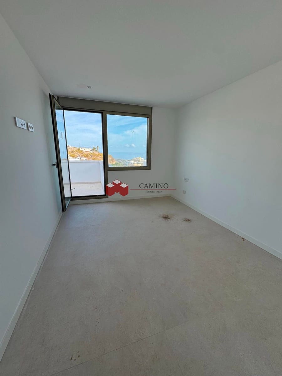 3 slaapkamer Villa te koop in Las Palmas de Gran Canaria met garage - € 1.080.000 (Ref: 8804064)