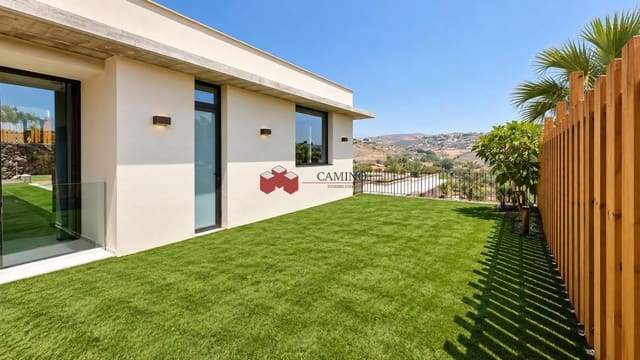 Chalet de 3 habitaciones en Salobre Golf, San Bartolomé de Tirajana en venta con piscina garaje - 1.540.000 € (Ref: 8882169)