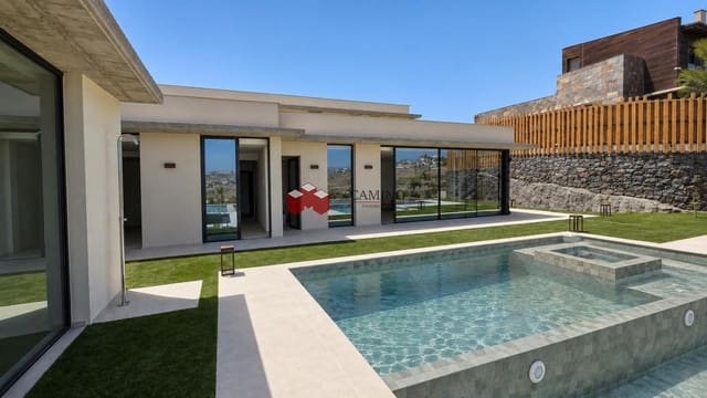 Chalet de 3 habitaciones en Salobre Golf, San Bartolomé de Tirajana en venta con piscina garaje - 1.540.000 € (Ref: 8882169)