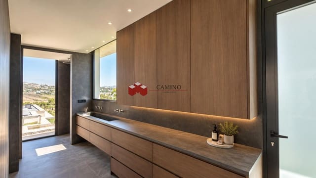 Chalet de 3 habitaciones en Salobre Golf, San Bartolomé de Tirajana en venta con piscina garaje - 1.540.000 € (Ref: 8882169)