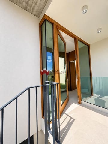3 makuuhuone Huvila myytävänä paikassa Salobre Golf, San Bartolomé de Tirajana mukana uima-altaan 
autotalli - 1 540 000 € (Ref: 8882169)