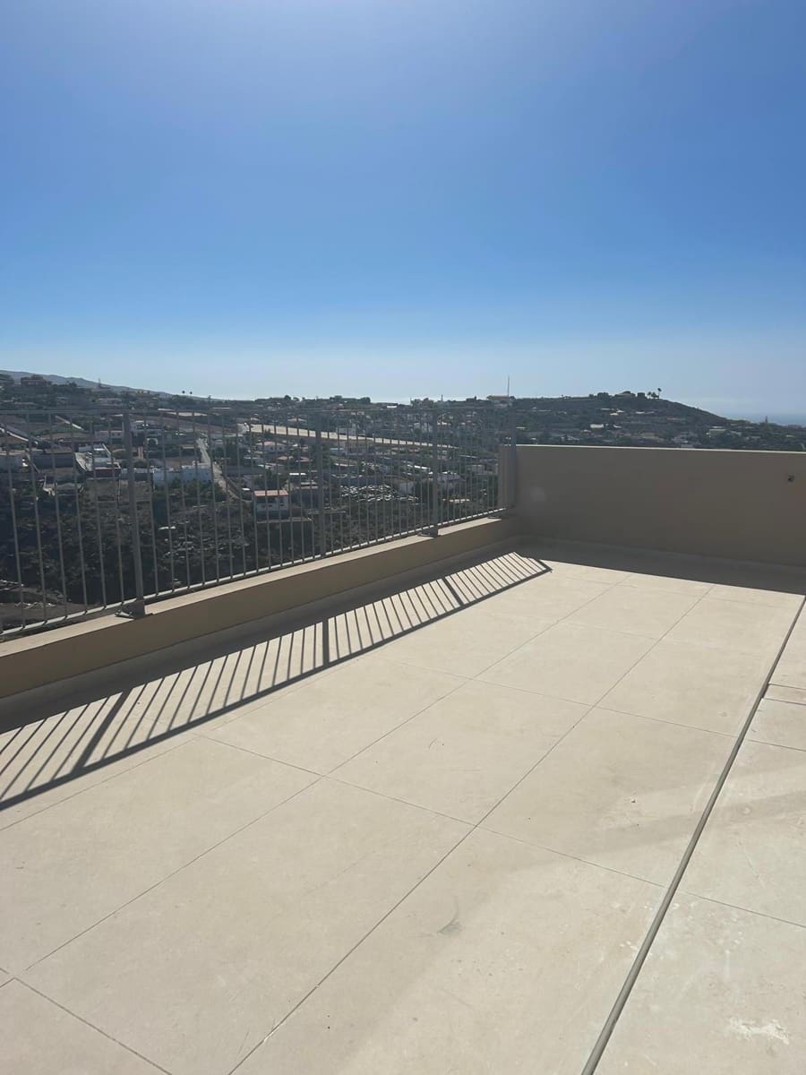 Villa till salu i Salobre Golf med pool garage - 775 000 € (Ref: 8885562)