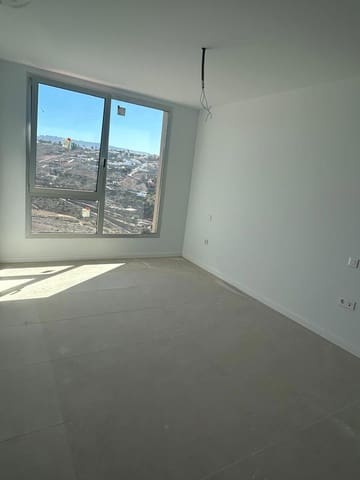 Huvila myytävänä paikassa Salobre Golf, San Bartolomé de Tirajana mukana uima-altaan 
autotalli - 775 000 € (Ref: 8885562)