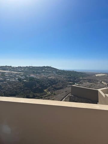 Huvila myytävänä paikassa Salobre Golf, San Bartolomé de Tirajana mukana uima-altaan 
autotalli - 775 000 € (Ref: 8885562)