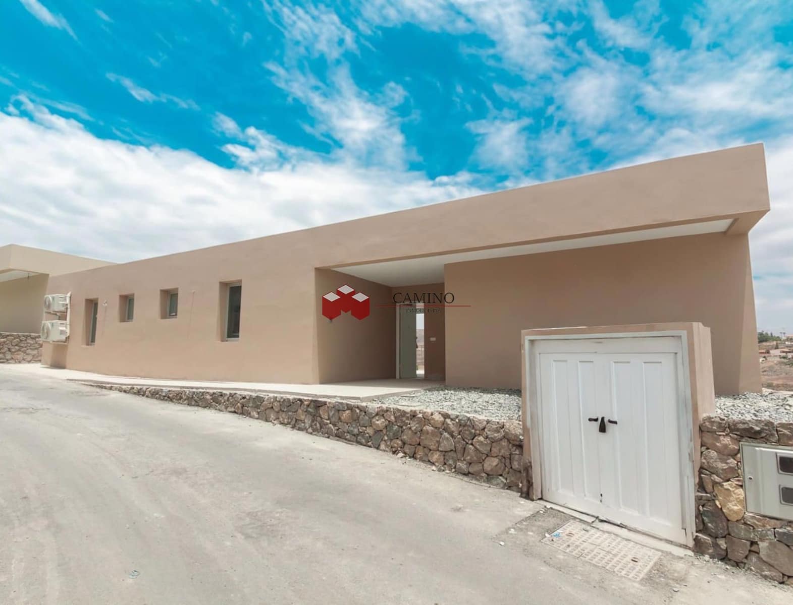 Villa till salu i Salobre Golf med pool garage - 775 000 € (Ref: 8885562)