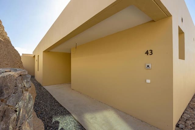 Chalet de 3 habitaciones en Salobre Golf, San Bartolomé de Tirajana en venta con piscina - 975.000 € (Ref: 8885563)