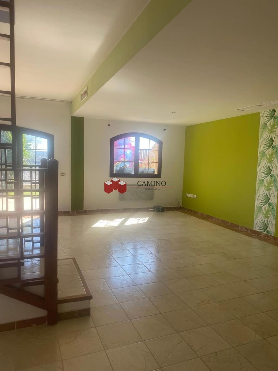 3 sypialnia Dom na sprzedaż w Salobre Golf z basenem garażem - 676 174 € (Ref: 9221876)