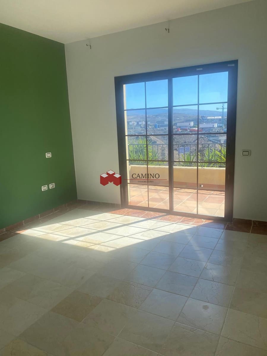 3 sypialnia Dom na sprzedaż w Salobre Golf z basenem garażem - 676 174 € (Ref: 9221876)