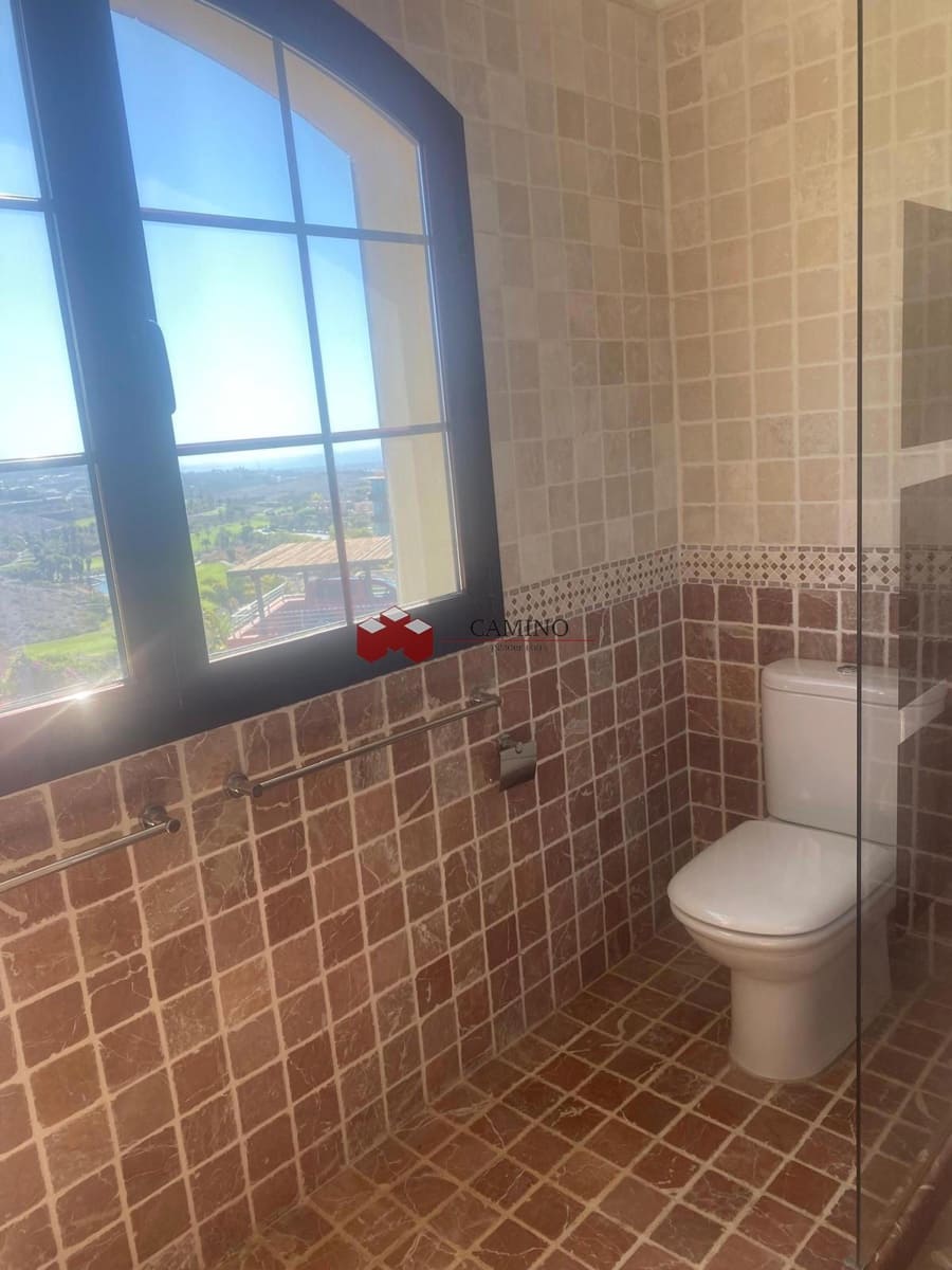 3 sypialnia Dom na sprzedaż w Salobre Golf z basenem garażem - 676 174 € (Ref: 9221876)