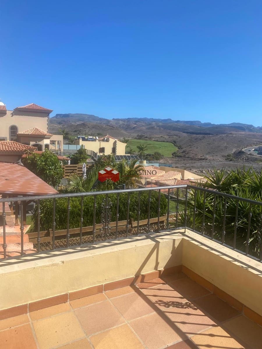 3 sypialnia Dom na sprzedaż w Salobre Golf z basenem garażem - 676 174 € (Ref: 9221876)