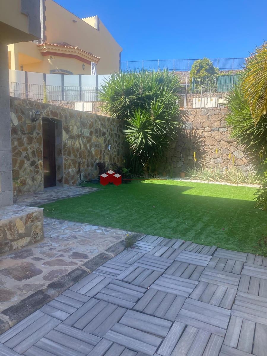 3 sypialnia Dom na sprzedaż w Salobre Golf z basenem garażem - 676 174 € (Ref: 9221876)