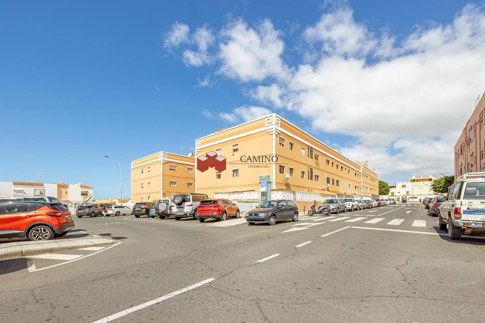 2 soveværelse Lejlighed til salg i San Bartolome de Tirajana med garage - € 305.000 (Ref: 9221877)