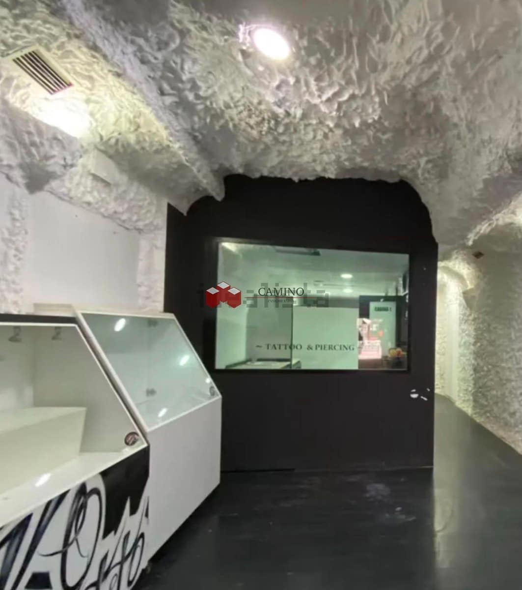 Commercial for sale in Las Palmas de Gran Canaria - € 360,000 (Ref: 9223664)