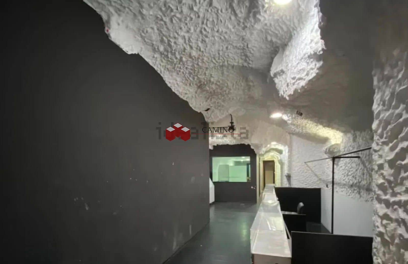 Commercial for sale in Las Palmas de Gran Canaria - € 360,000 (Ref: 9223664)